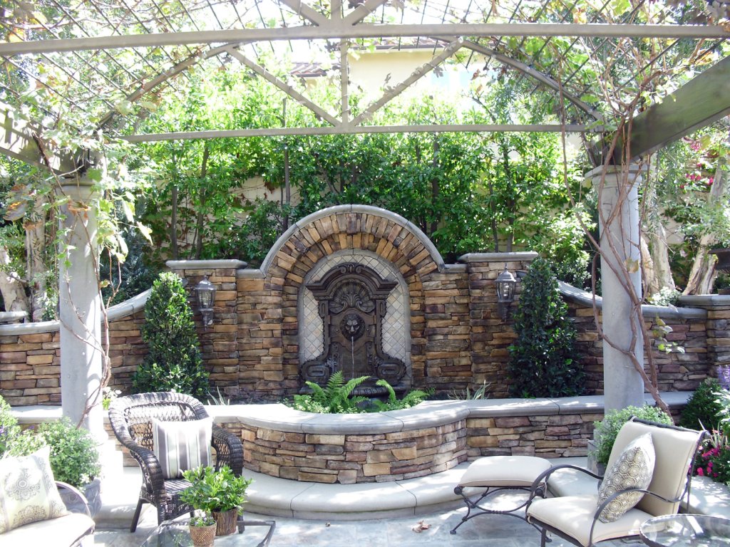 Water Features and Fountains